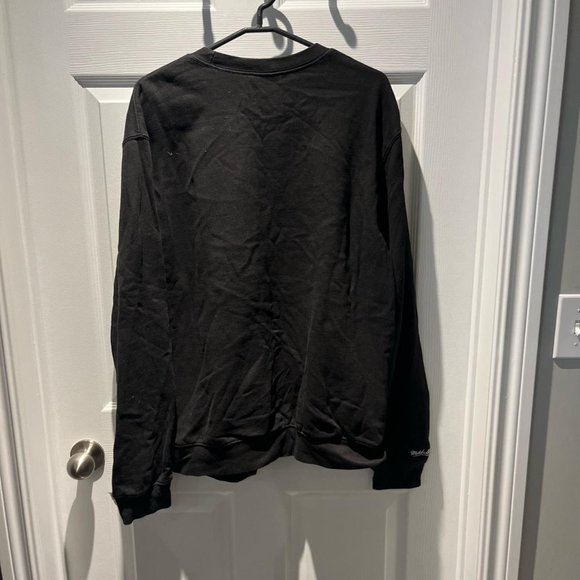 Mitchell And Ness Black Crewneck - Picture 2 of 4